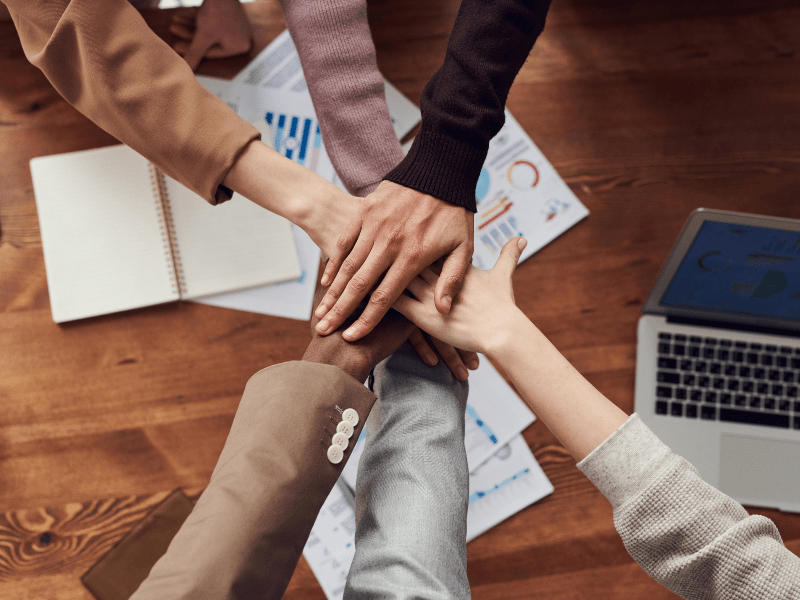 Tujuan Social Enterprise Tujuan utama social enterprise adalah memberi dampak baik kepada masyarakat.