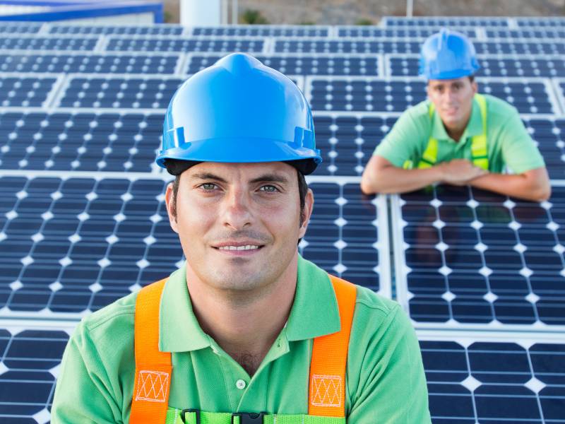 Green Jobs, Wujudkan Pembangunan Ekonomi yang Berkelanjutan 83 contoh green jobs.
