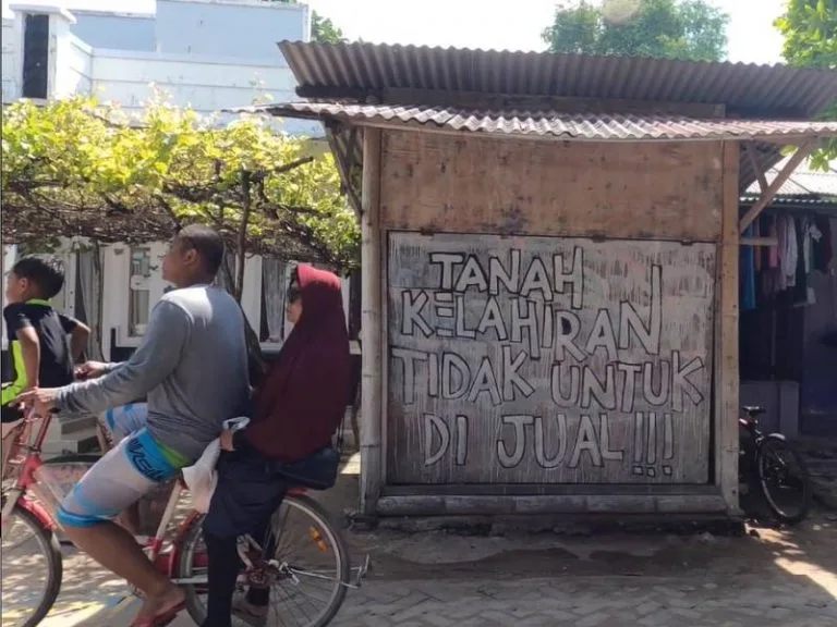 Mural di Pulau Pari Kepulauan Seribu