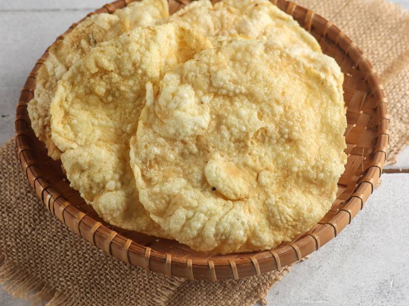 Keripik emping biji melinjo.