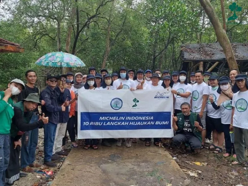 Penanaman mangrove PT Michelin