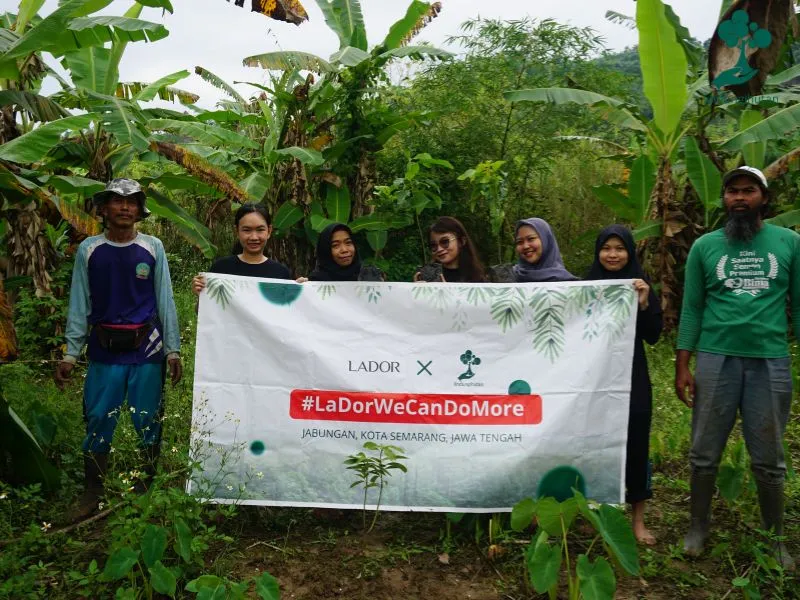 Program penghijauan Lador Indonesia 1