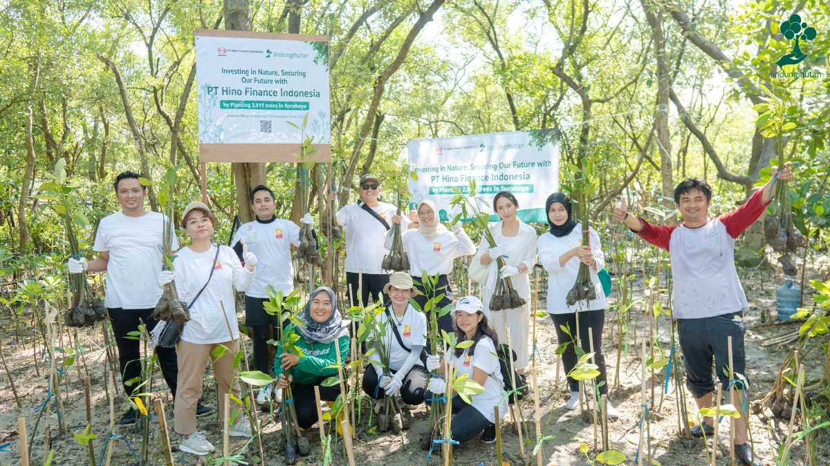 pt hino finance indonesia tanam pohon