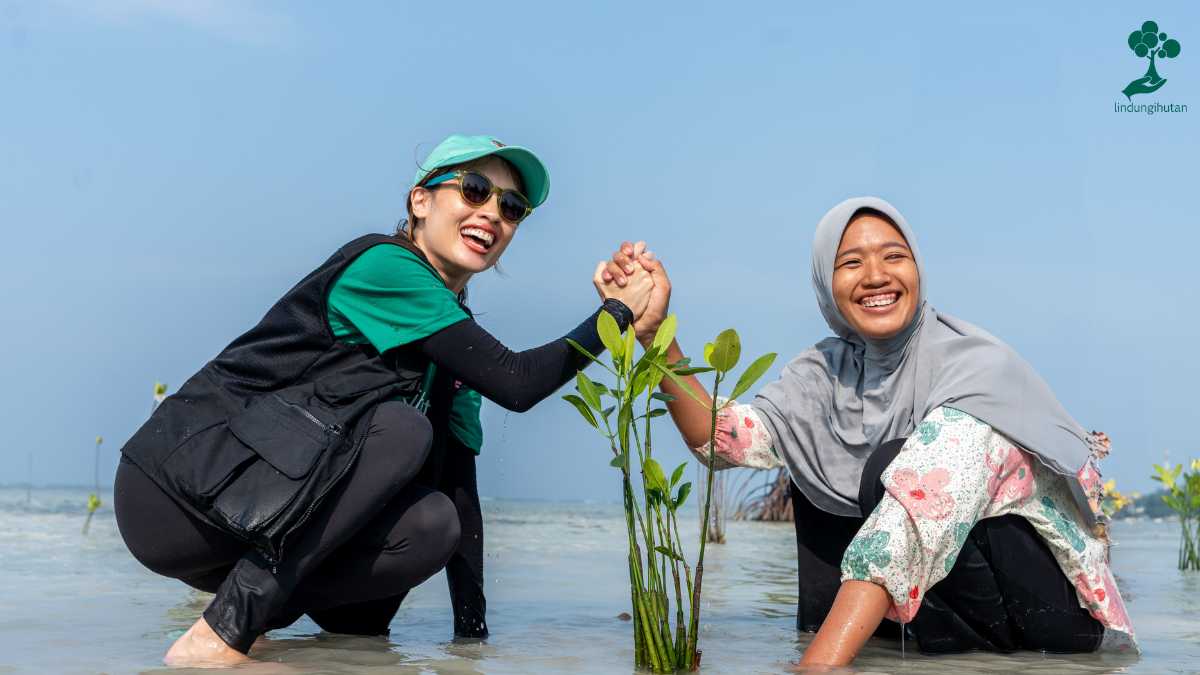 cinta laura perempuan pulau pari lindungihutan