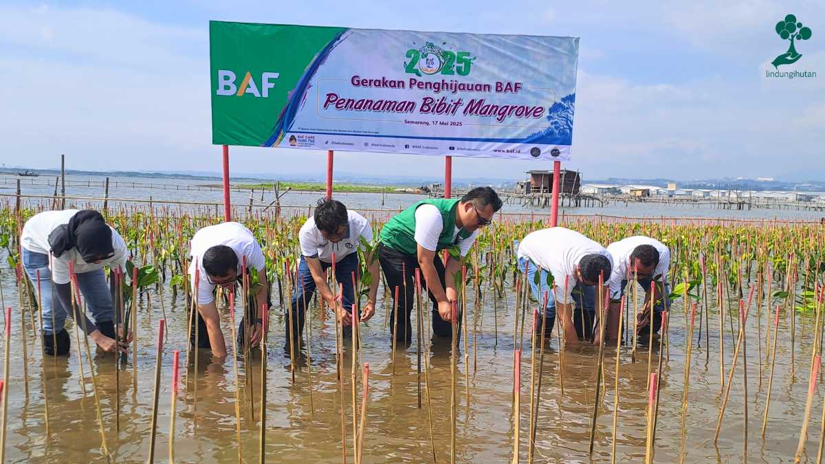 gerakan penghijauan bussan auto finance mangunharjo