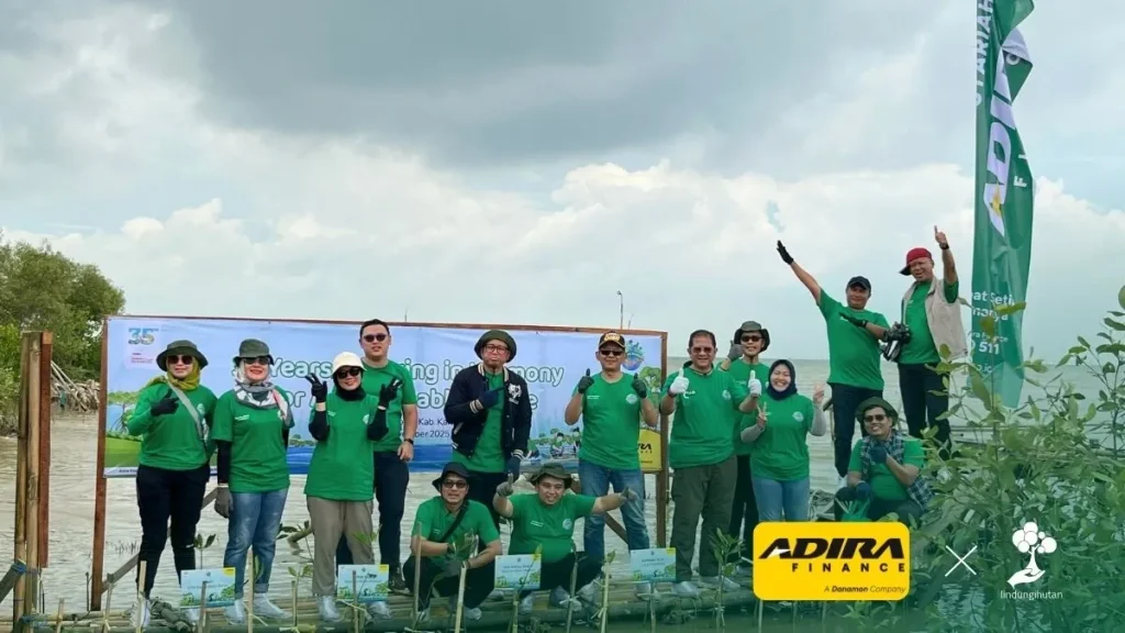 adira finance kolaborasi bersama lindungihutan tanam pohon di dusun tangkolak